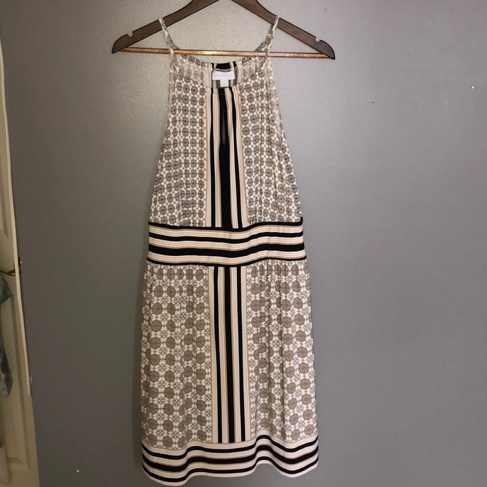 New York and Company Dress - Super lightweight and stretchy dress
